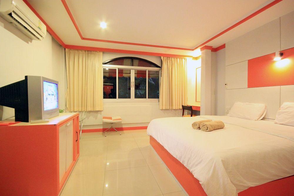 The Palm Delight Lodge Bãi biển Jomtien Ngoại thất bức ảnh