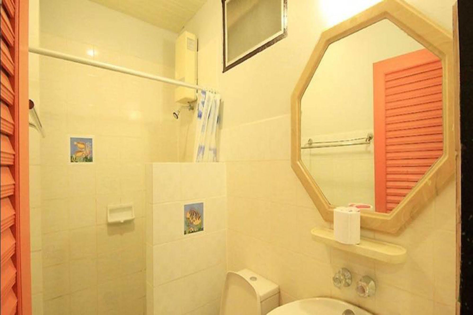 The Palm Delight Lodge Bãi biển Jomtien Ngoại thất bức ảnh