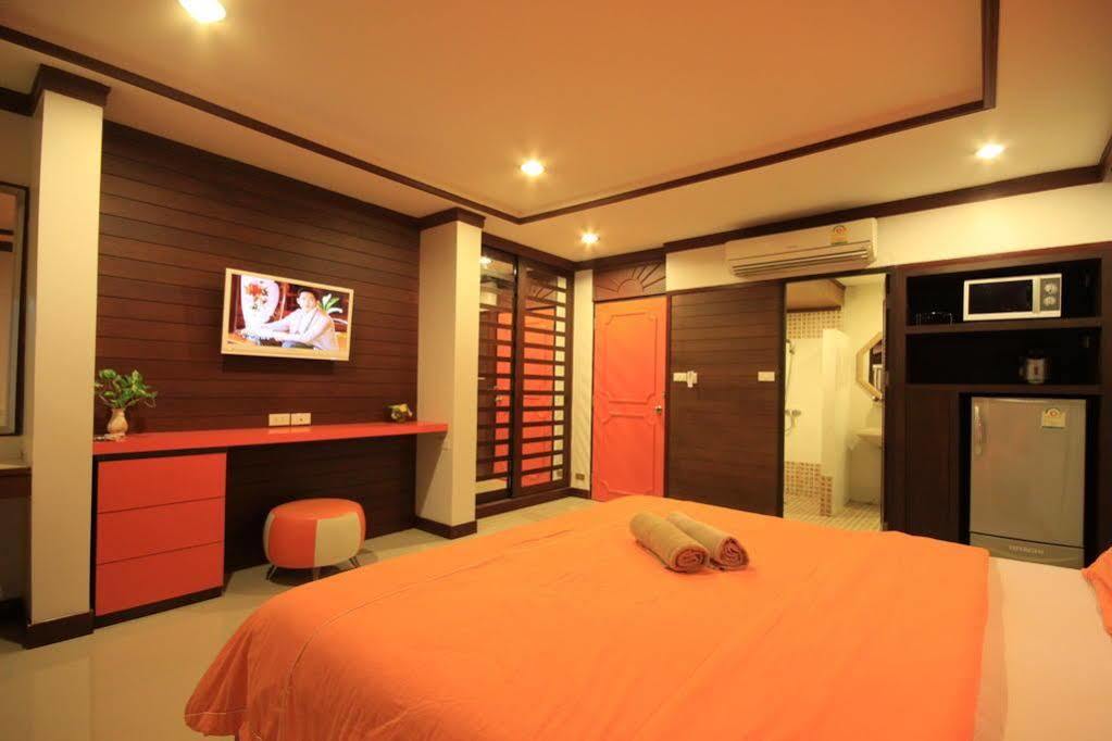 The Palm Delight Lodge Bãi biển Jomtien Ngoại thất bức ảnh