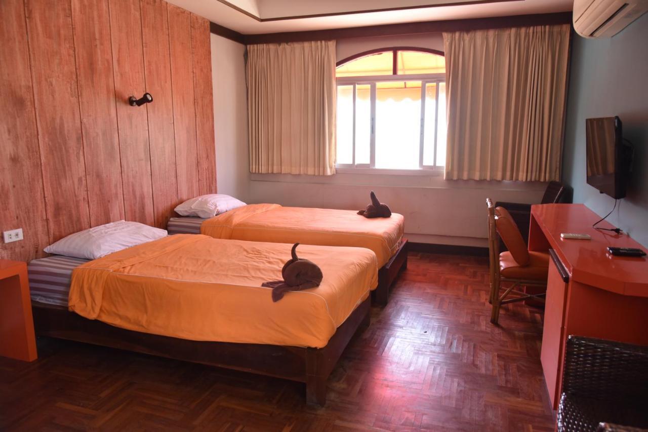 The Palm Delight Lodge Bãi biển Jomtien Ngoại thất bức ảnh