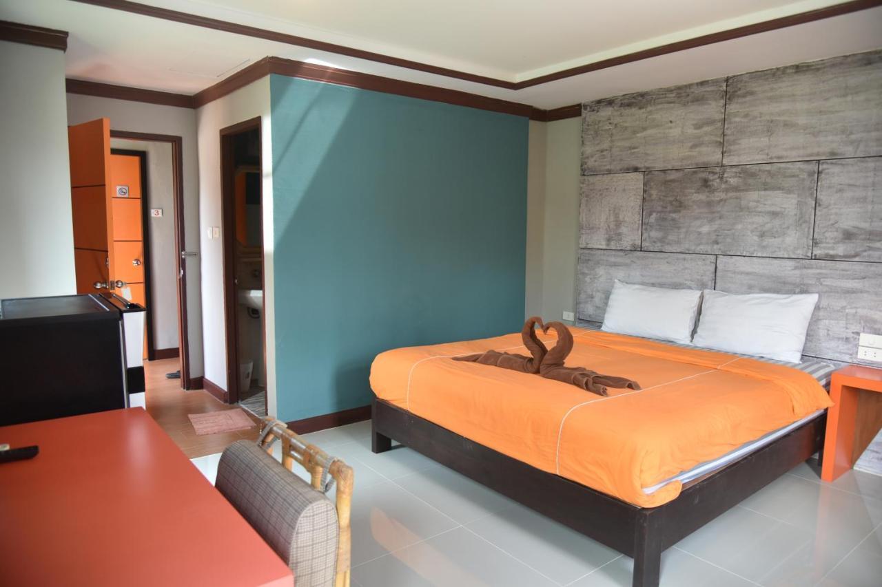 The Palm Delight Lodge Bãi biển Jomtien Ngoại thất bức ảnh