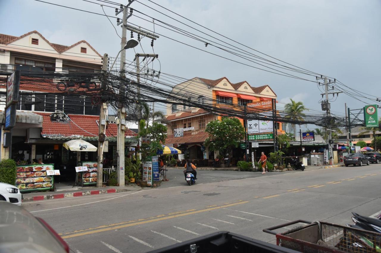 The Palm Delight Lodge Bãi biển Jomtien Ngoại thất bức ảnh